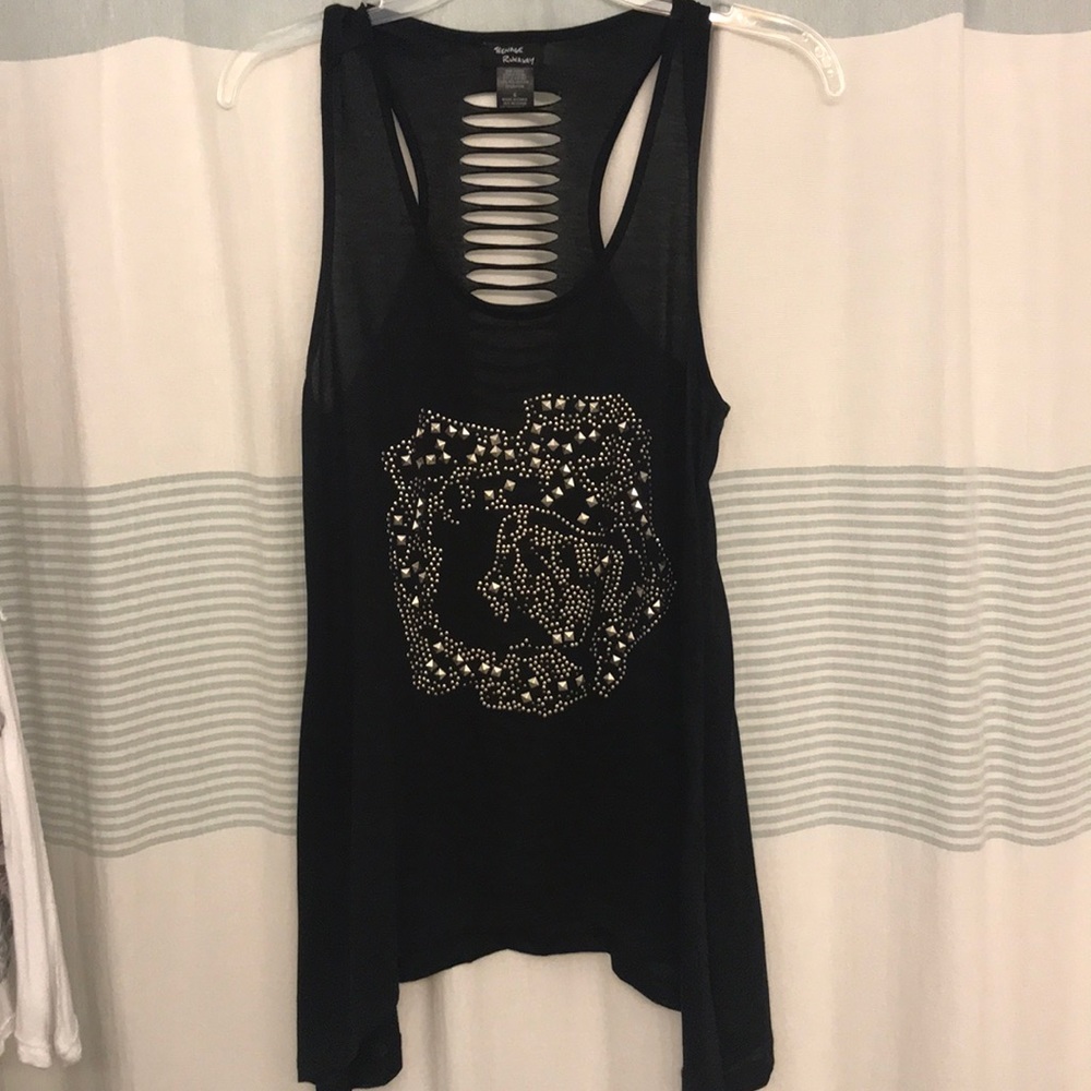Hot Topic tank metal rose design